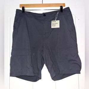 REI Co-op Men Hike Cargo‎ Gray Short Size 36 Outdoor Walking  Trails Camping NEW